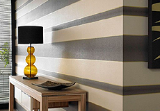 Wallpaper-Hanging